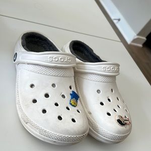 White crocs comfy inside size 6 women